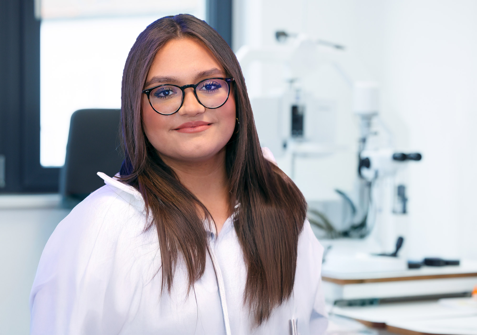 Ilirjana Bekaj, Azubi